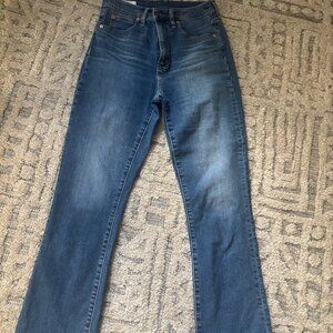 Gap High Rise Kick Fit/Flare Jeans in 29/8Tall